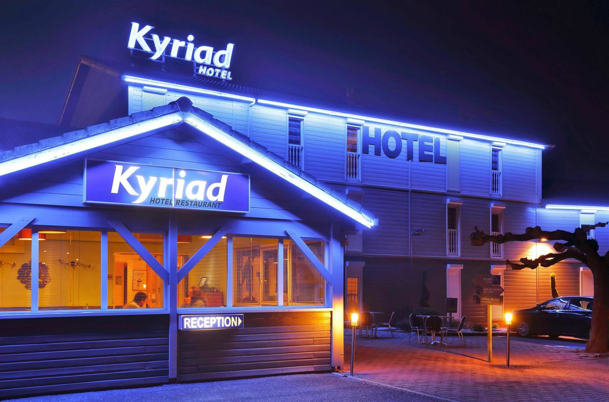 Hotel Kyriad Монтобан Екстер'єр фото